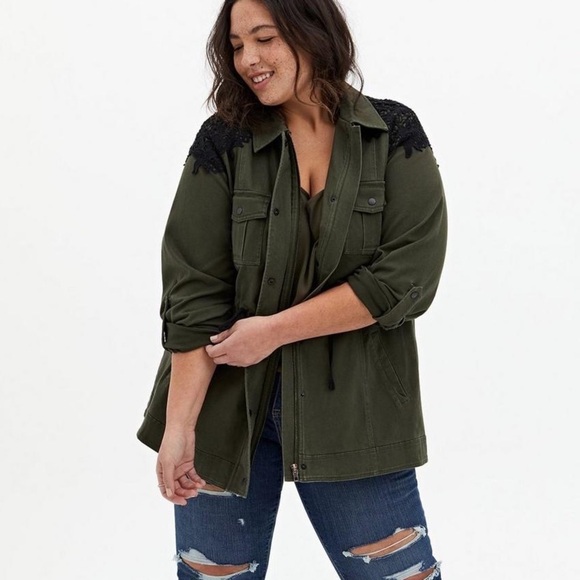 torrid Jackets & Blazers - Torrid jacket Olive Green Black Lace Twill Anorak drawstring waist size 6 / 6x